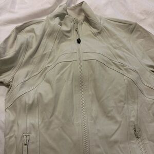 NWT Define Jacket Nulu, in the color Bone, size 4